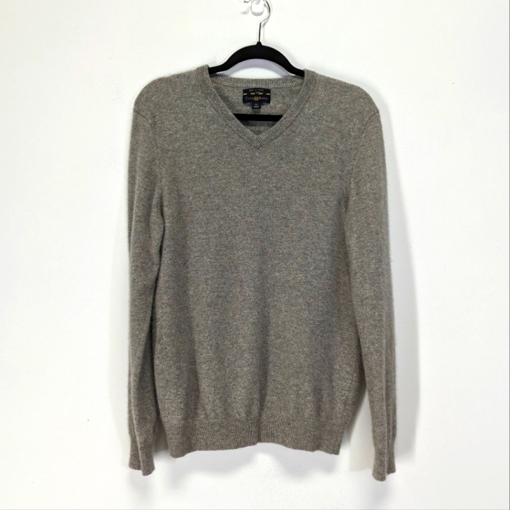 Charter Club Grey 100% Cashmere V Neck Sweater Long Sleeve Quiet Luxury M